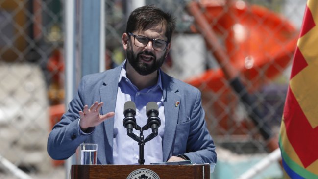 Boric anunció expulsión del país de agresores de carabineros en Puerto Montt: 