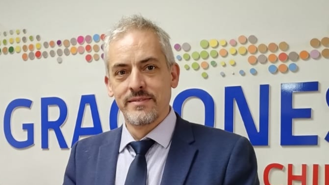 Bancada RN pide salida del director de Migraciones por 