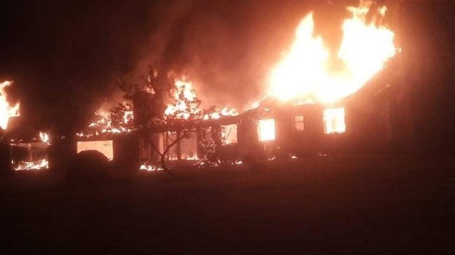 Sujetos encañonaron a familia y quemaron una casona en Perquenco