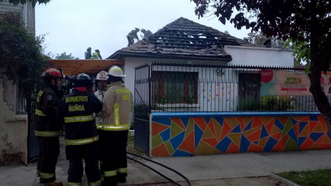 Incendio afectó a casona que sirve como jardín infantil en Macul