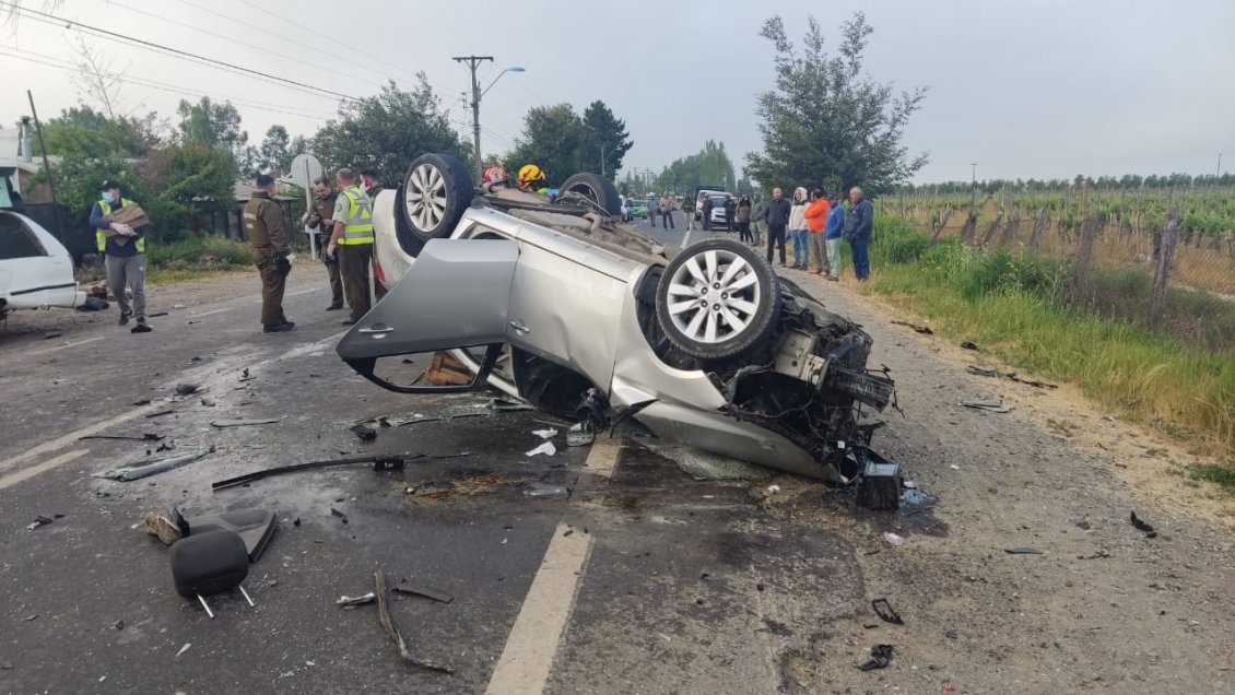 Auto chocó con carroza fúnebre en Sagrada Familia: Tres muertos y un herido grave