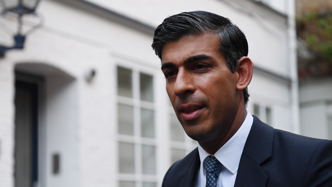 Sunak es el favorito para convertirse en el próximo premier británico tras baja de Johnson