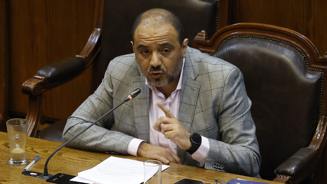 Ministro Ávila y Liceos Bicentenario: En escenario de restricción los recursos deben ir a todos los establecimientos