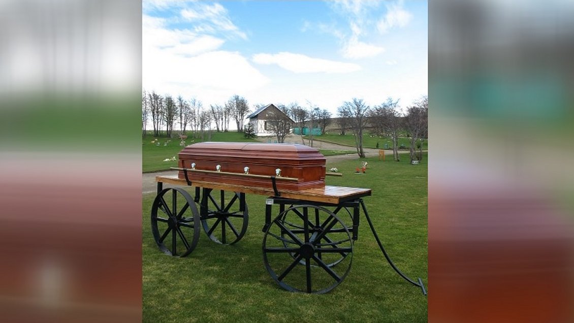 Trabajador murió tras caer a una tumba en el cementerio Parque Punta Arenas