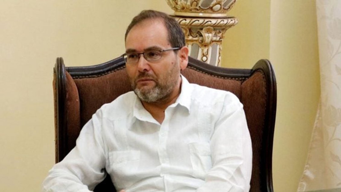 Excanciller Ampuero valora designación de diplomático de carrera Mauricio Hurtado como embajador en China