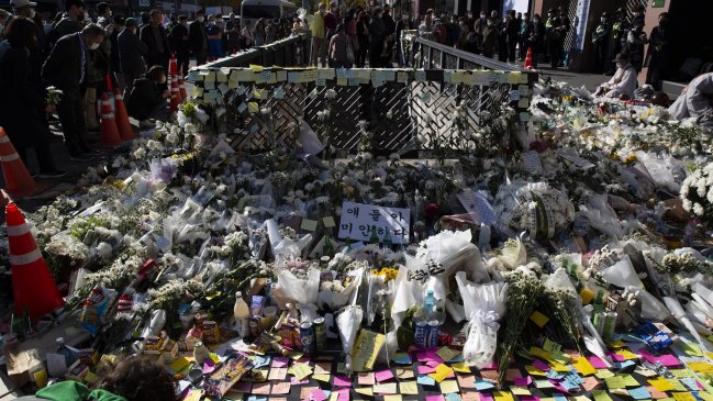 Investigan a la policía y autoridades de Seúl por el incidente de Halloween