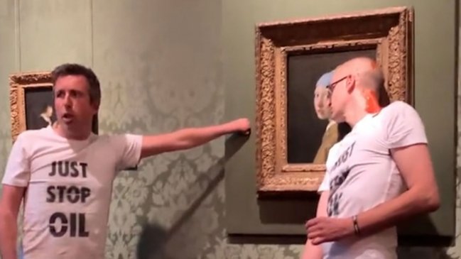 Activistas que vandalizaron 