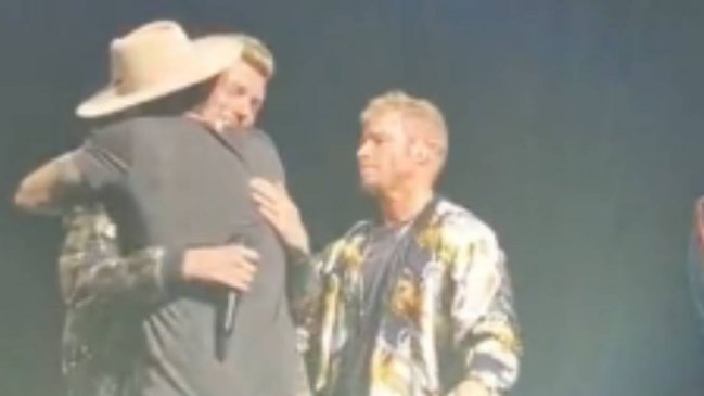 Nick Carter lloró en el escenario luego de la muerte de su hermano Aaron Carter