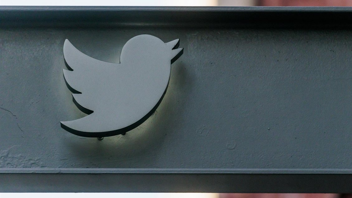 Directivos abandonan Twitter mientras Elon Musk pide poner fin al teletrabajo