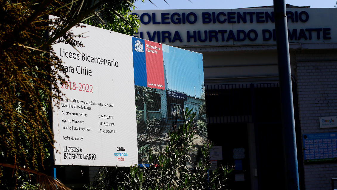 Gobierno firma acuerdo con parlamentarios para restablecer recursos de los liceos Bicentenarios