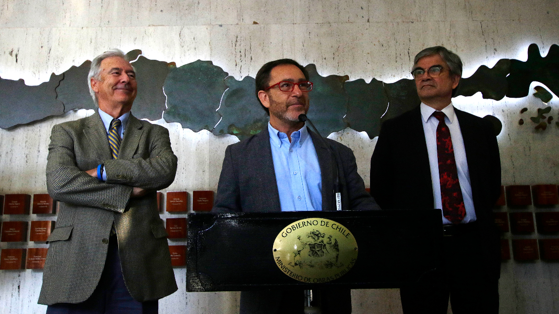 Gobierno detalló el reajuste a contratos con constructoras por alza de precios de materiales