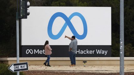   Meta despidió a una veintena de empleados por 