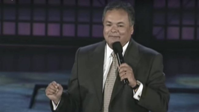 Álvaro Salas fue reconocido con el Premio Nacional de Humor 2022