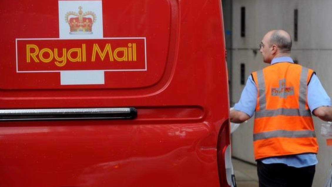 Profesores y empleados de Correos iniciaron huelga en el Reino Unido por salarios