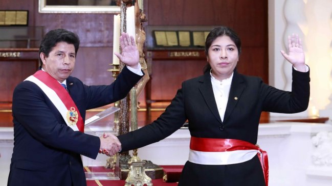 Tras nueva renuncia, Castillo nombró como jefa de gabinete a ministra investigada por Fiscalía