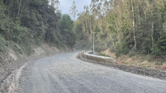 Nueva obra vial abandonada en el Biobío: Empresa dejó sin asfaltar ruta entre Hualqui y Florida