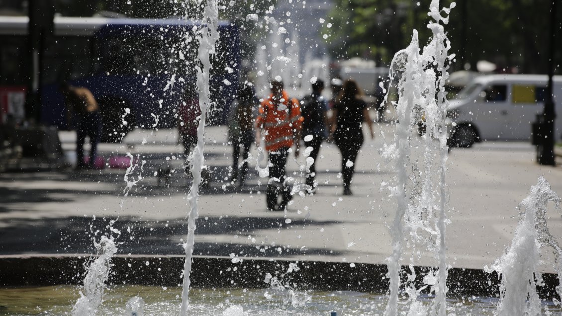 Hasta enero se prevén olas de calor en la zona central del país