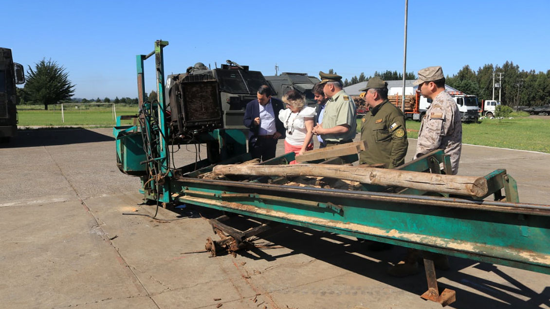Operativo dejó 12 detenidos vinculados al robo de madera en la Macrozona Sur
