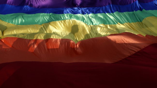 Singapur revoca la ley que penaliza el sexo homosexual