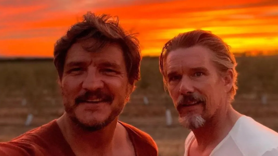 Un western homosexual: Corto de Pedro Pascal y Ethan Hawke debutará en Cannes