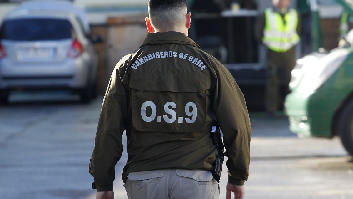 Tras asaltar un peaje, delincuentes incendiaron sus autos en ruta de Iquique