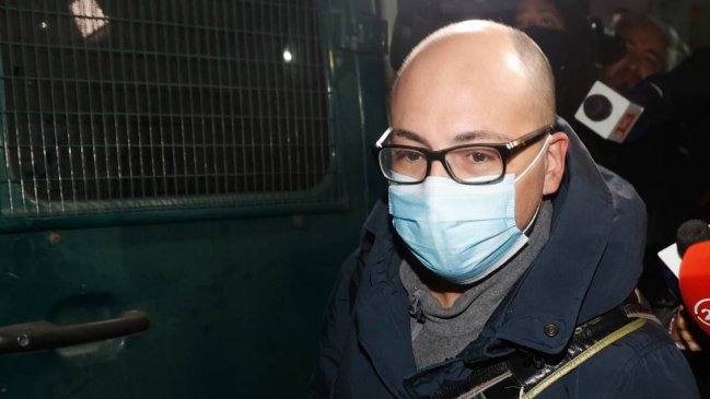 Bancos justifican cierre de cuentas de Nicolás López por ser condenado por abuso sexual