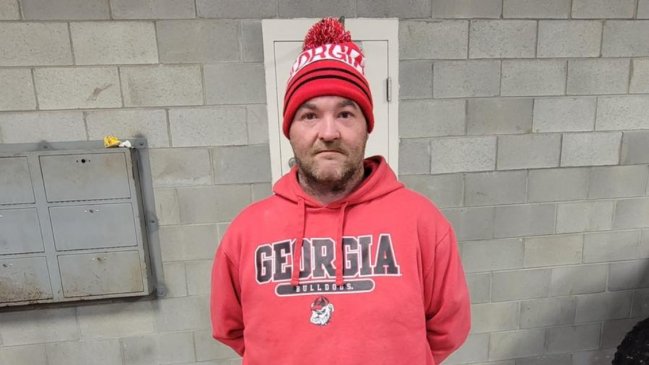 Fugitivo es detenido tras comentar publicación sobre los criminales más buscados: “¿Qué hay de mí?”