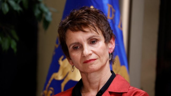 Tohá desestimó polémica por salida de seremi de Desarrollo Social: Los cargos de confianza no están sometidos a escrutinio público