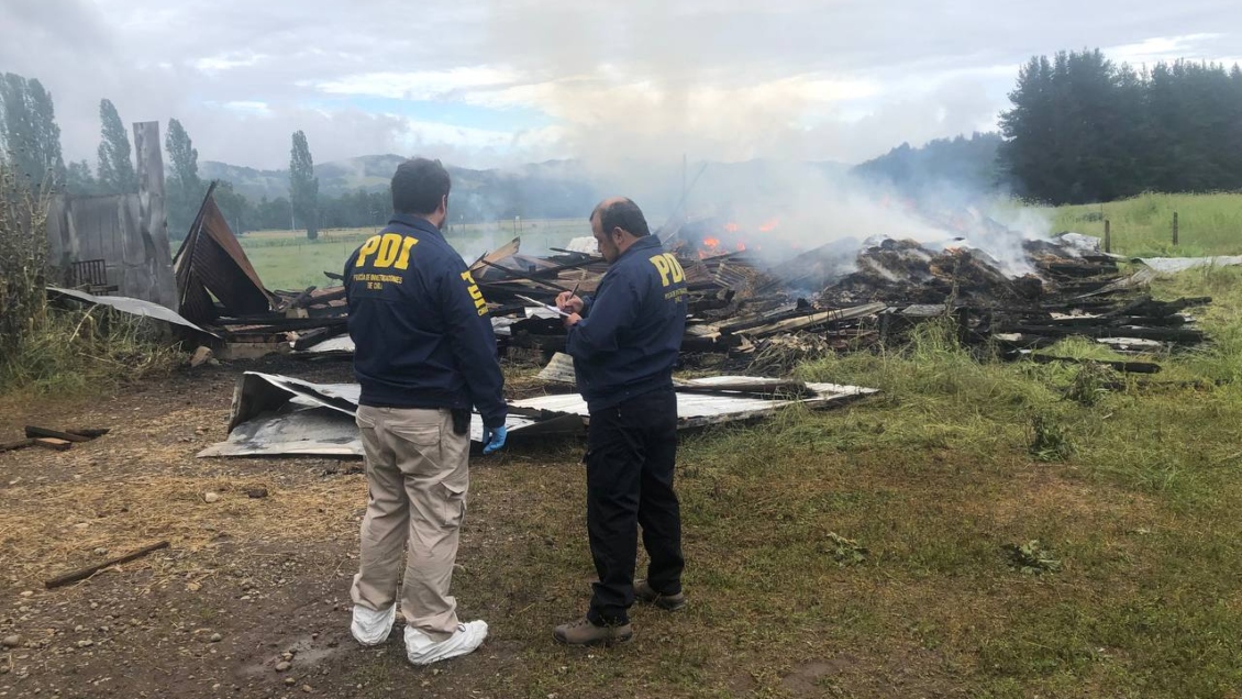 Una casa y un galpón fueron quemados en Lanco
