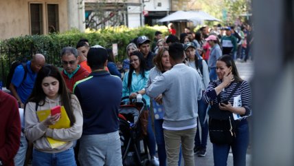  Nuevamente se registran largas filas en la embajada de Venezuela  