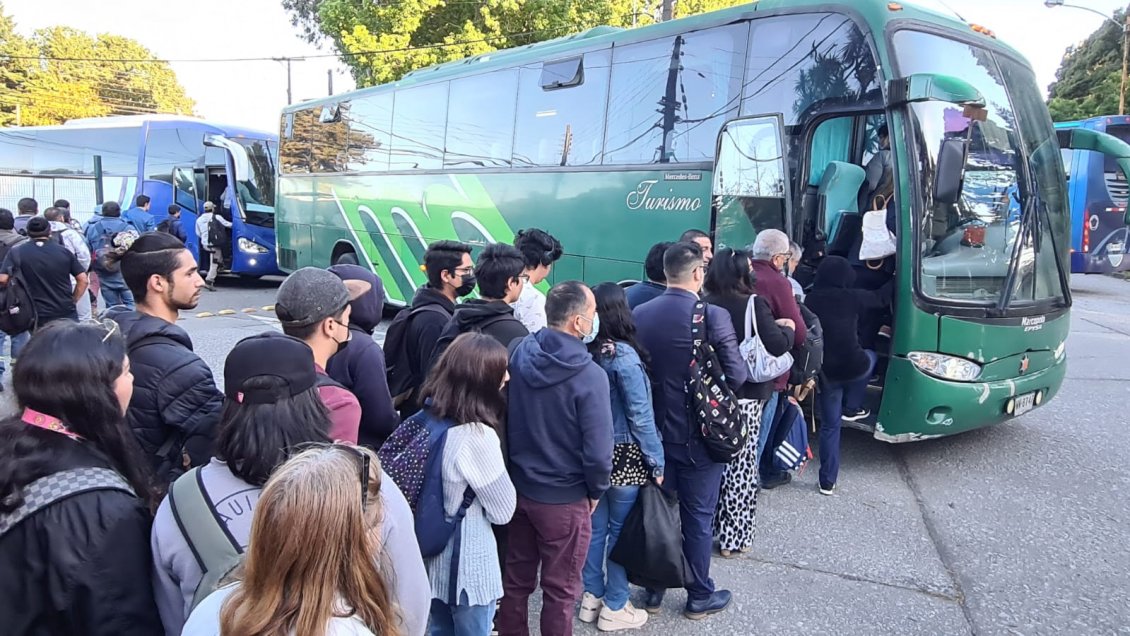 Puente fuera de servicio: EFE dispone buses para traslados entre Concepción y San Pedro de la Paz