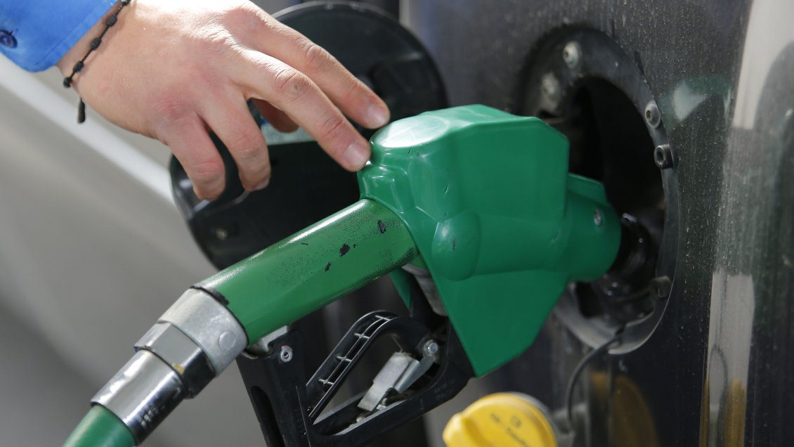 La AIE advierte de un posible aumento del precio del petróleo en 2023