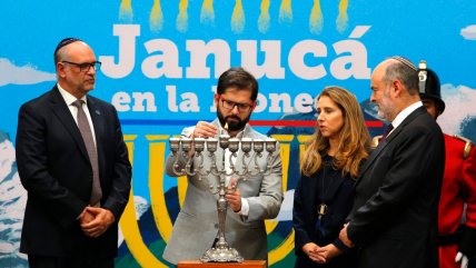  Presidente Boric dio inicio a las celebraciones de Janucá en La Moneda  