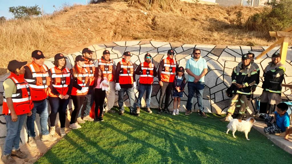 Brigada vecinal se propone prevenir incendios forestales en cuatro comunas de Valparaíso