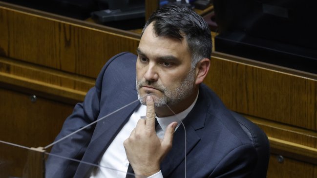 Senador Macaya denunció ataque de 