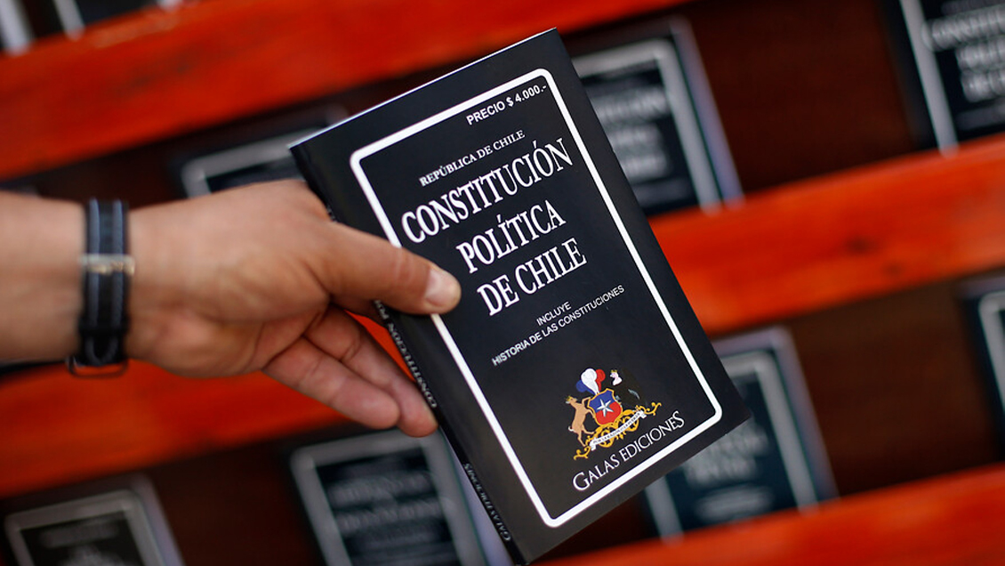 Proceso constituyente: Expertos y árbitros deberán tener más de 10 años de experiencia