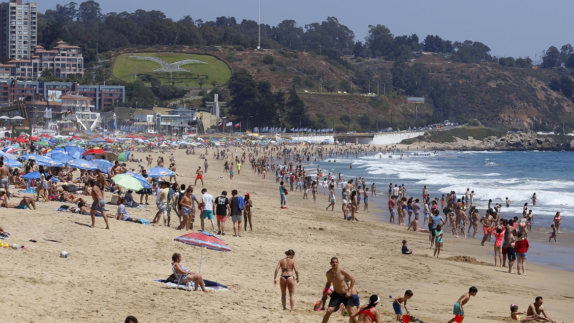 Llega el verano: ¿Cuándo y a qué hora empieza en Chile?
