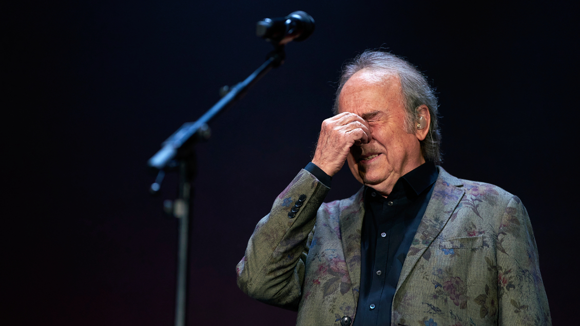 Joan Manuel Serrat se despidió de los escenarios con emotivo show en Barcelona