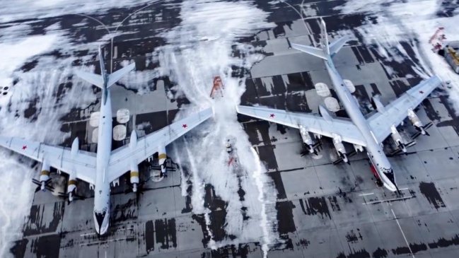 Al menos tres muertos en ataque con un dron contra aeródromo en Rusia