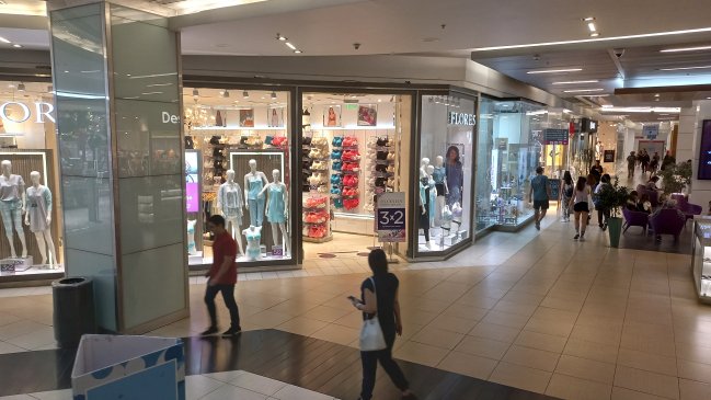 Ventas minoristas en la Región Metropolitana acumulan cinco meses de 