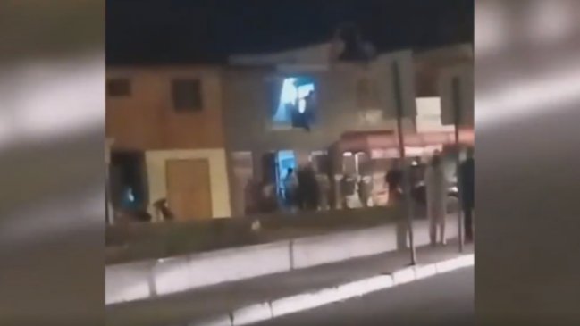 En medio de discusión con la madre, sujeto se lanzó de un segundo piso junto a su hija de dos años