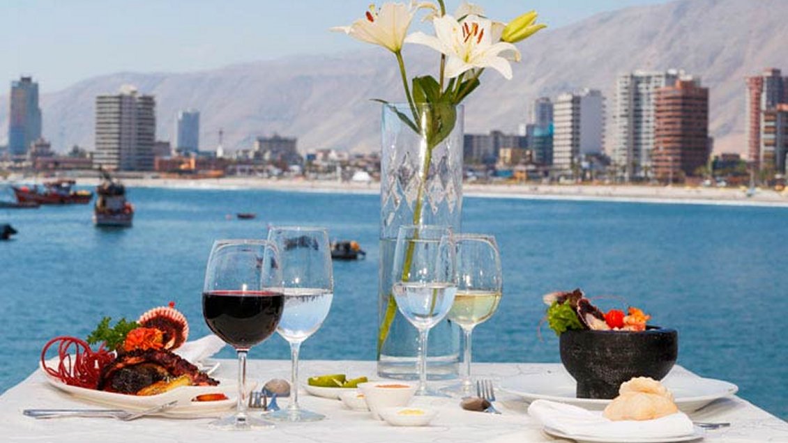 Iquique: Por deficiencias sanitarias prohíben funcionamiento de cocinas de hoteles Terrado Suite y Gavina
