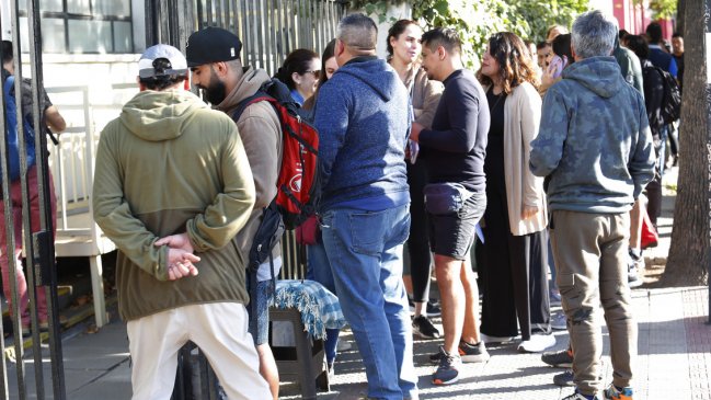 Admisión escolar: El próximo año se exigirá que la postulación a listas de espera sea digital