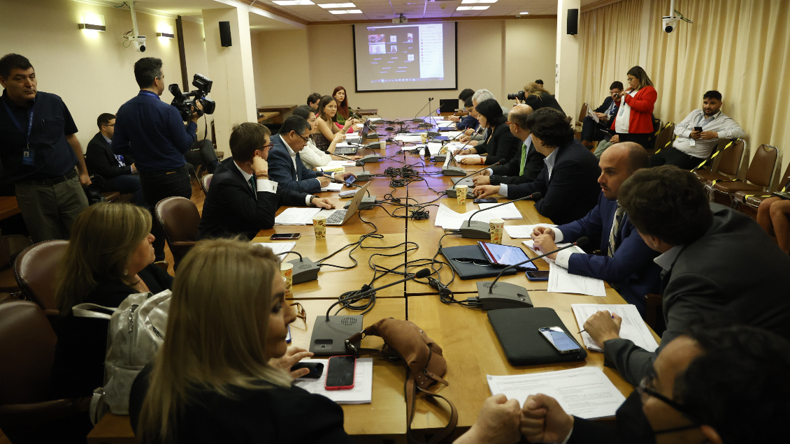 Comisión de Constitución de la Cámara aprobó en general reforma que habilita el proceso constituyente