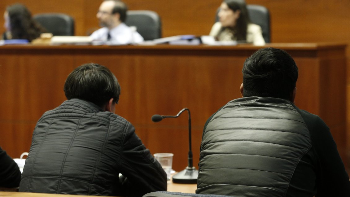 Tribunal dicta veredicto condenatorio contra carabinero y ex cabo por apremios ilegítimos durante estallido social