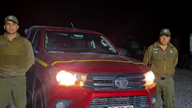 Carabineros recuperó en la frontera una camioneta robada en Calama