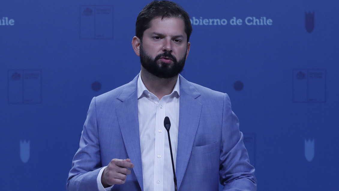 Desaprobación a Boric sigue en 70%: Inseguridad y cambios de opinión son las principales causas, según Cadem