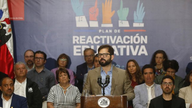 Boric lanzó plan para la reactivación educativa: 