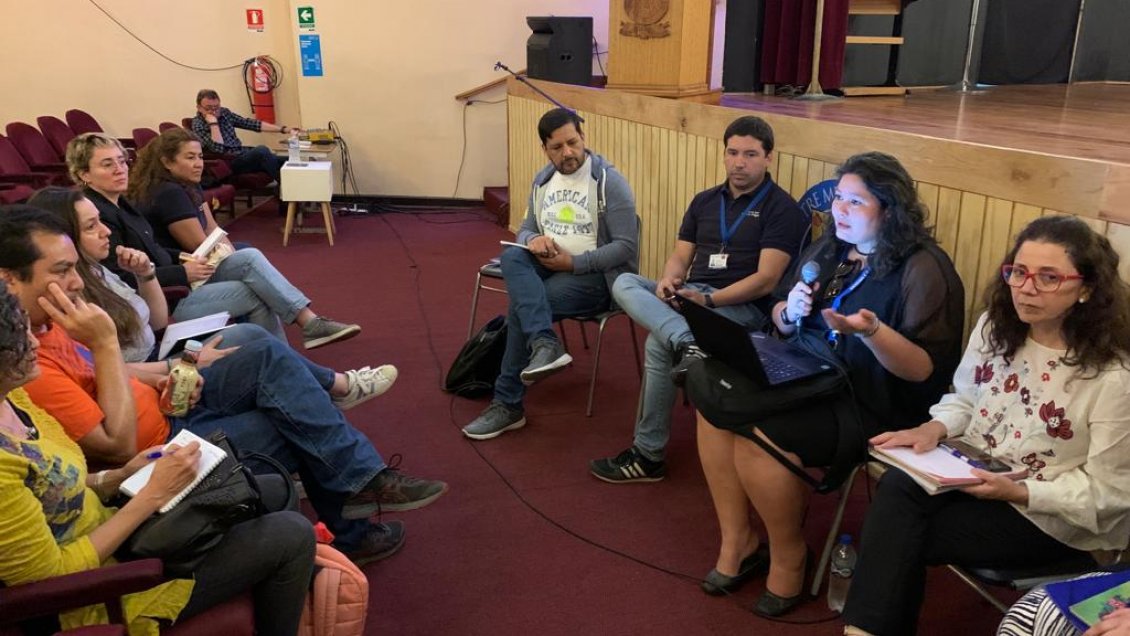 Seremi de Salud se reune con locatarios damnificados por incendio en San Vicente