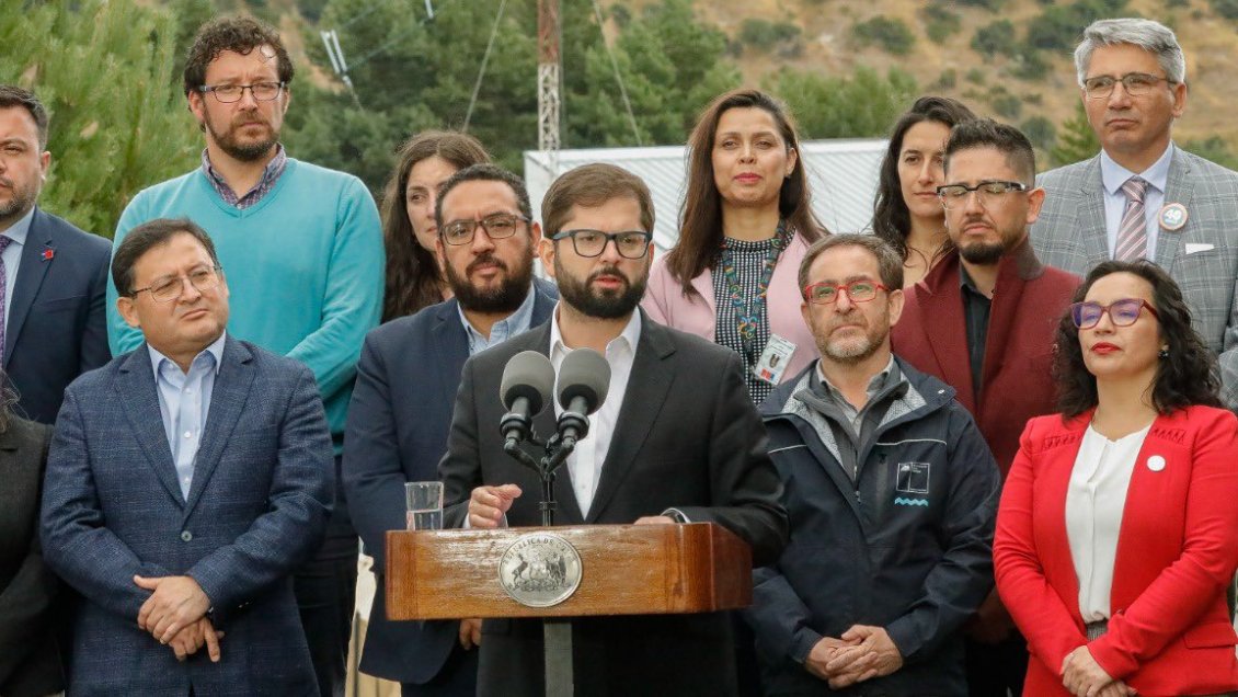 En visita a Aysén, Boric firmó Política Nacional de Desarrollo de Zonas Extremas